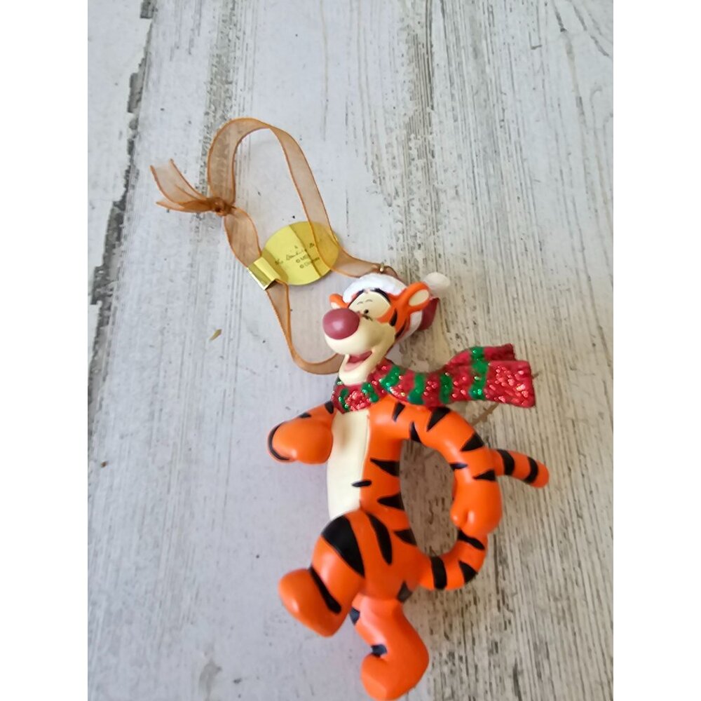 Danbury mint Tigger ornament RARE‎ glitter scarf Winnie the Pooh Xmas tree